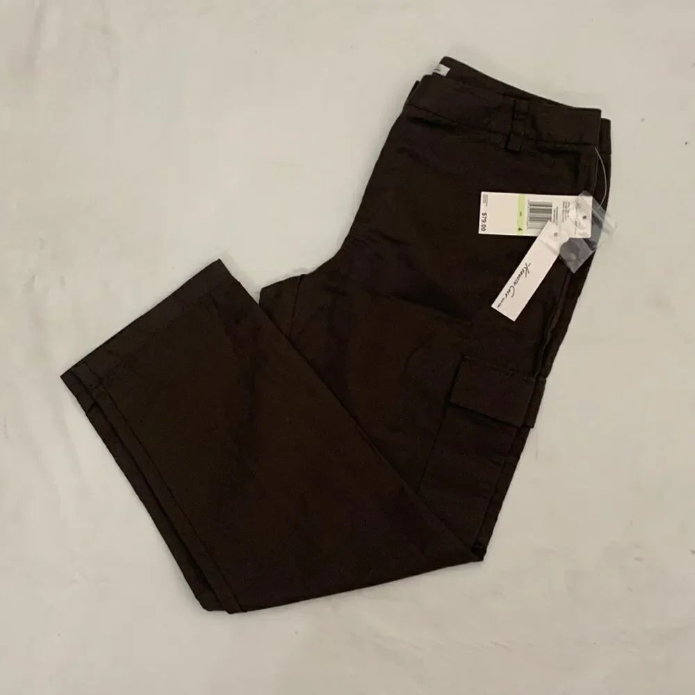 Kenneth Cole Size 4 Earth Brown Urban Edge Side Pockets Button Front Capri Pant